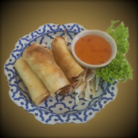 3. Poh Pia Tod (ปอเปียะทอด) 