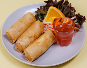 Frühlingsrollen  (3 Stück)