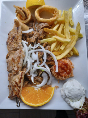 Gyros-Souvlaki-Kalamari