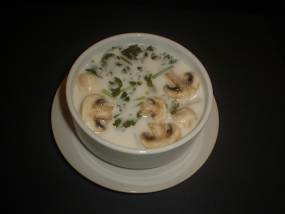 S10 TOM KA GAI Suppe Kleine  Portion