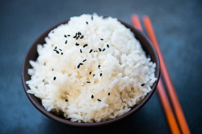 B1. Ciotola di riso al sesamo