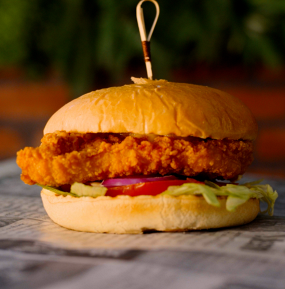Chicken avec ses frites Maison