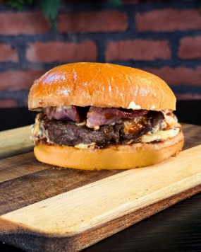 Texan Angus avec ses frites Maison