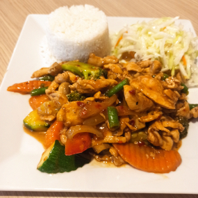 Kurczak w sosie pikantnym