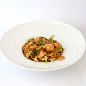 P16. SPAGHETTI DI SOIA CON GAMBERI