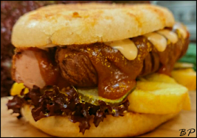 Currywurst-Burger