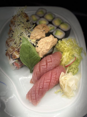 890 Sushi Menü (18 Stück) 