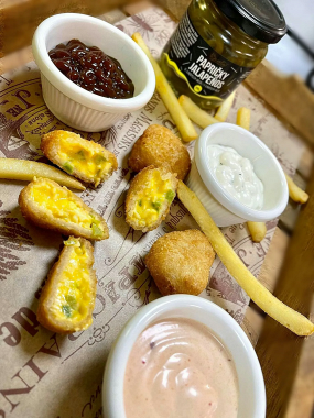 Cheddar syrové kúsky s jalapenos - 4ks