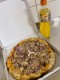 XXL pizza 50cm - par.základ, syr, tuniak, cibuľa - 1050g