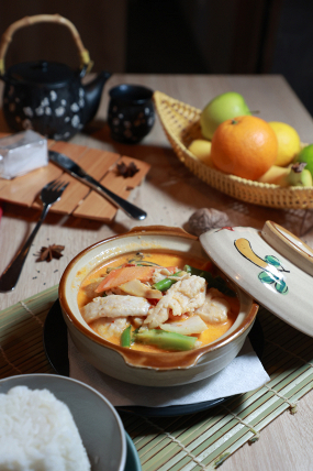 30. Thai pot s kuřecím masem