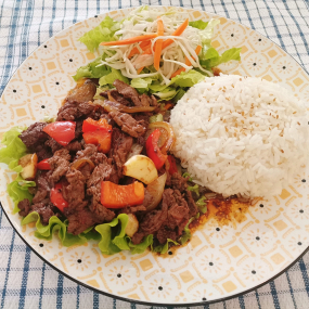 Bento bœuf aux satés