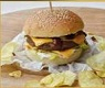 HAMBURGER CON PATATINE