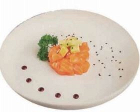17. TARTARE DI SALMONE