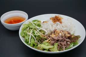 23 - Bún bò nam bộ