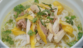 30 - Phở gà