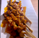YAKITORI DE POLLO [4]