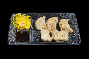 1B. Gyoza (6ks)
