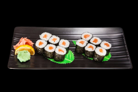 D16S. Saka maki - Losos 12 kusov