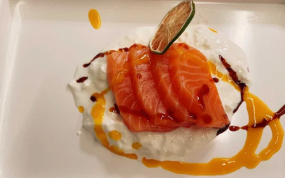 634. SASHIMI SAKE BURRATA
