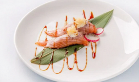 59. NIGIRI SAKE VENERE FLAMBE