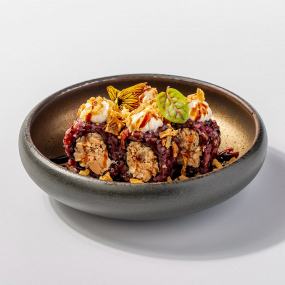 881. Black miura 8pz*