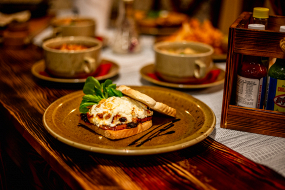 100g ZAPEČENÝ KOZÍ SÝR 