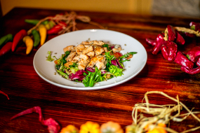 350g ENSALADA CON SALMÓN 