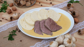 120g/160g    Sviečková na smotane, domáca knedľa