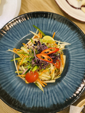 MANGO SALAD