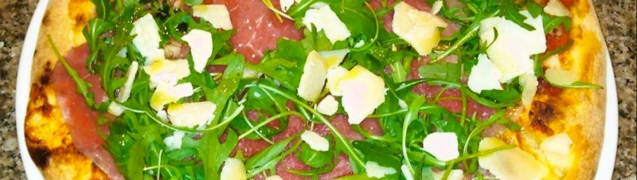 PIZZA - AUS DEM STEINOFEN 