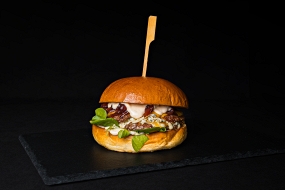 Caramel Onion Burger 