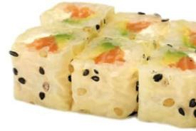 135 SOYA SALMONE ROLL