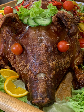 Pečená lopatka 8kg /objednávka 2 dni vopred/ 