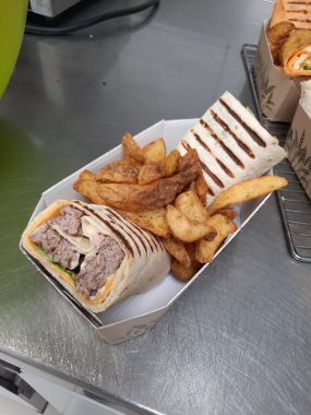 Wrap steak haché, bacon