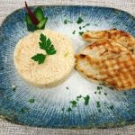 Piept de pui la Grill cu cartofi pai