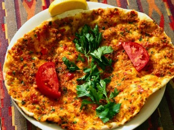 Turecka Pizza - Lahmacun