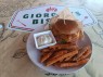 CHICKEN BURGER S BATÁTMI A TATÁRSKOU OMÁČKOU