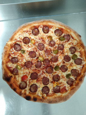 10. KLOBÁSOVÁ PIKANTNÍ  35cm