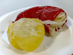 Káposztával töltött almapaprika