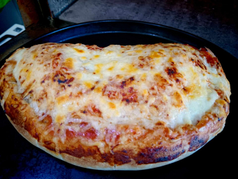 Calzone (Töltött pizza)