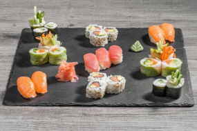 La Little Box (25 pièces) + 2 accompagnements