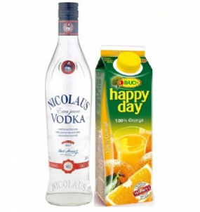 Nicolaus vodka 0, 7l + Happy Day pomaranč 1l 🔞