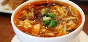 1. Sauer-Scharf-Suppe