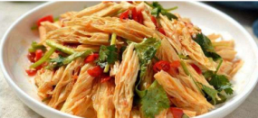 15. Sojastäbchen Salat