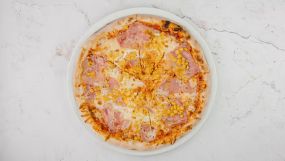 30. Pizza Carbonara 33cm  