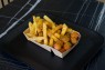 Currywurst mit Pommes 