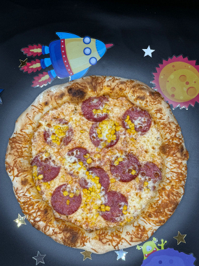 5. Salámová s kukuricou (1,7)