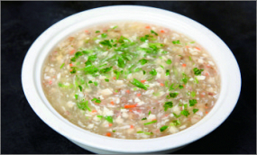 A03 Supă de vită cu ciuperci și ouă