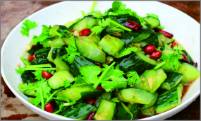 B01 Salată de castraveți dulci și acri