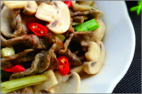 D06 Vită cu ciuperci 